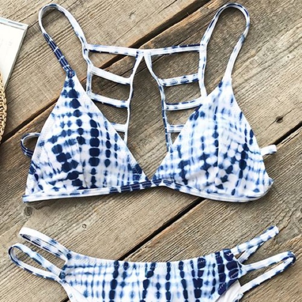 💙 NWT Cupshe strappy tie-dye bikini